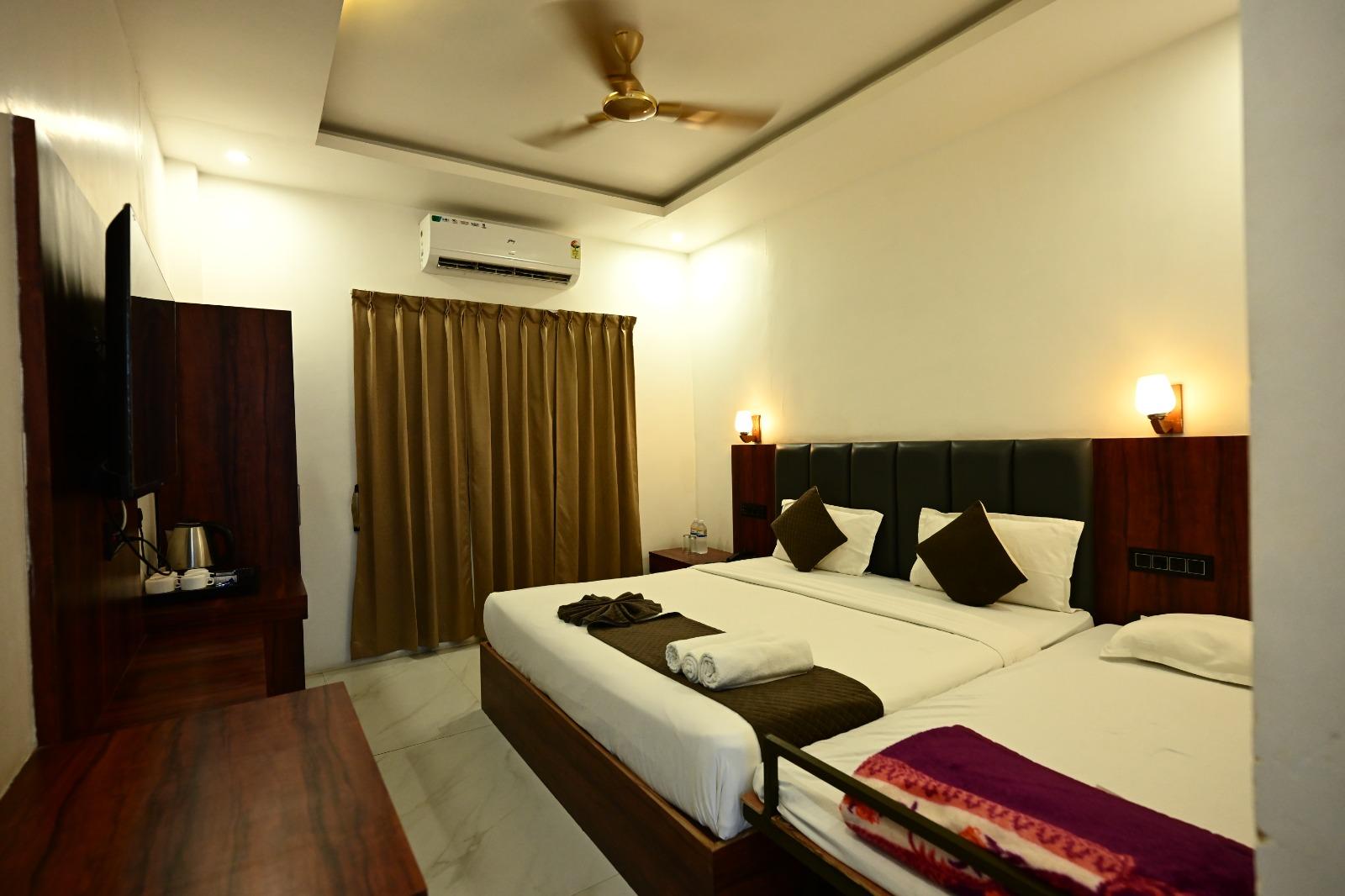 Comfort Triple Room